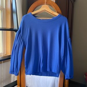 puffy sleeve blue sweater